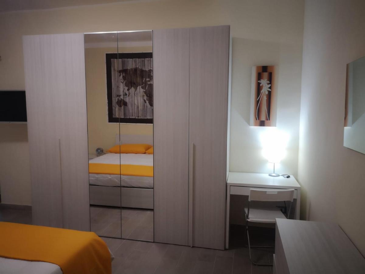 Le Dimore Di Emilia Naples Luaran gambar